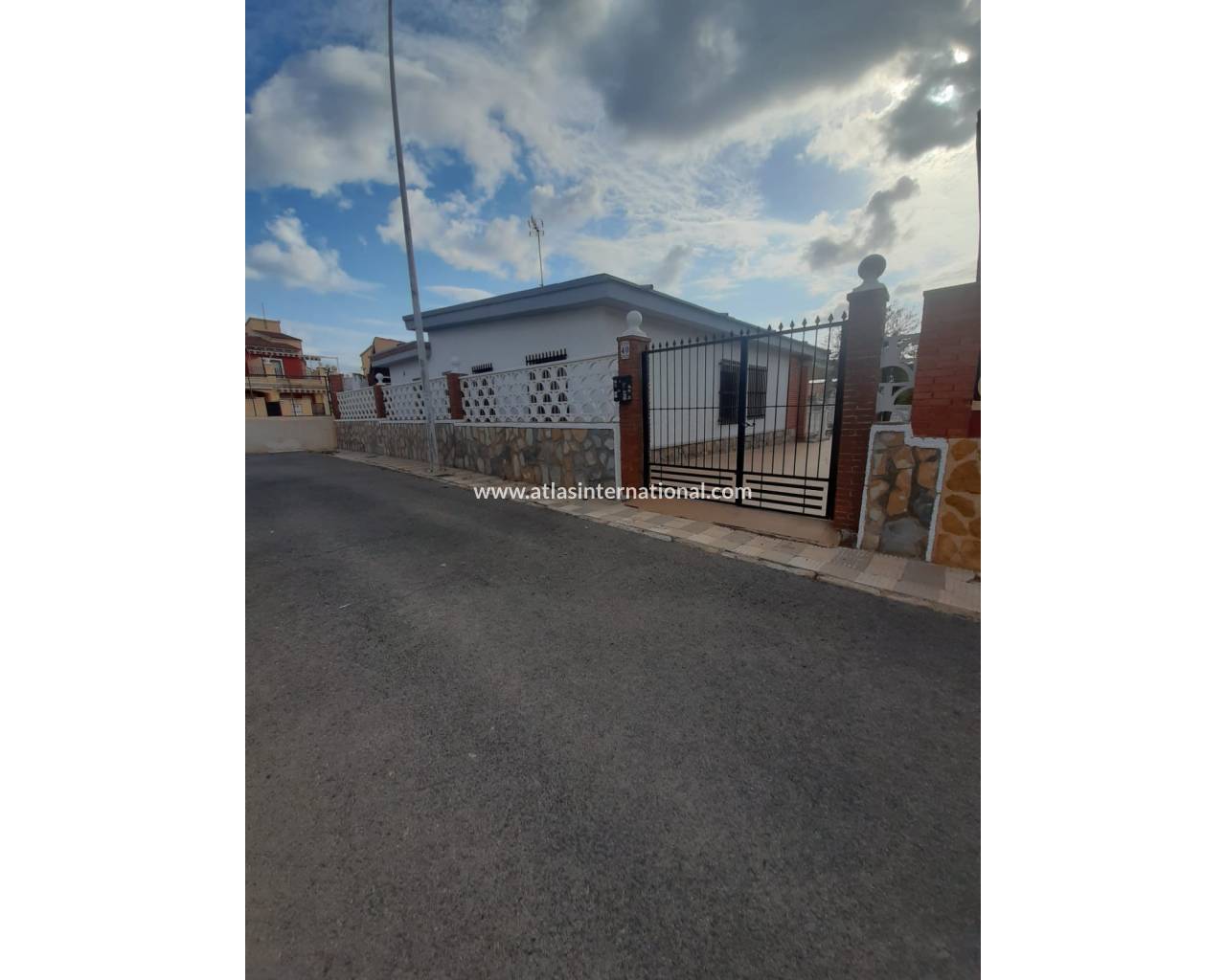 Casa o Chalet Independiente - Venta - Torrevieja - Torrevieja