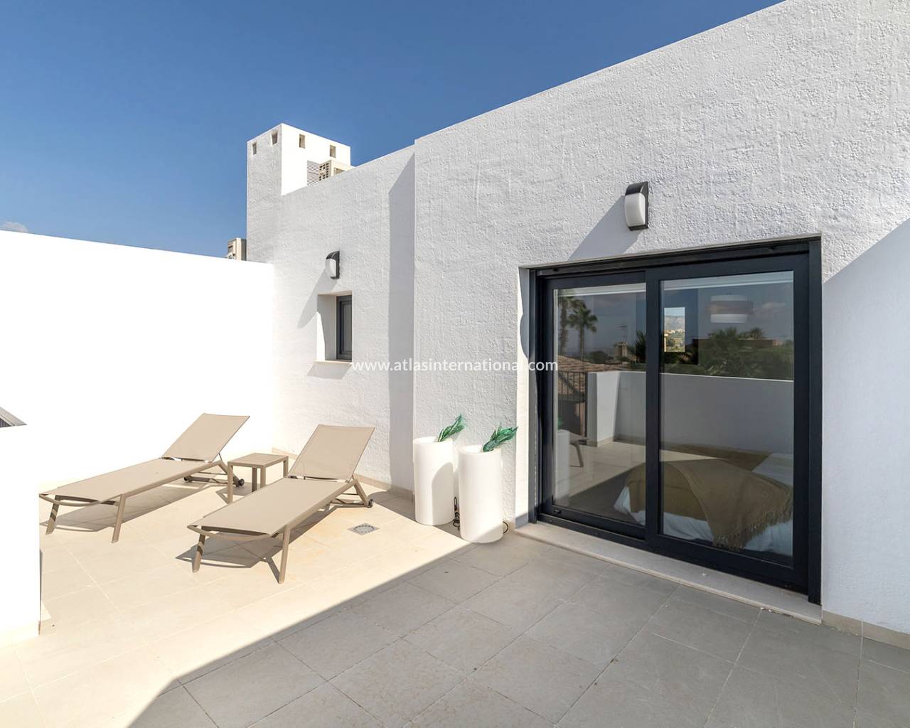 Villa - New Build - Busot, zona Bonalba Golf (Alicante) - Spain