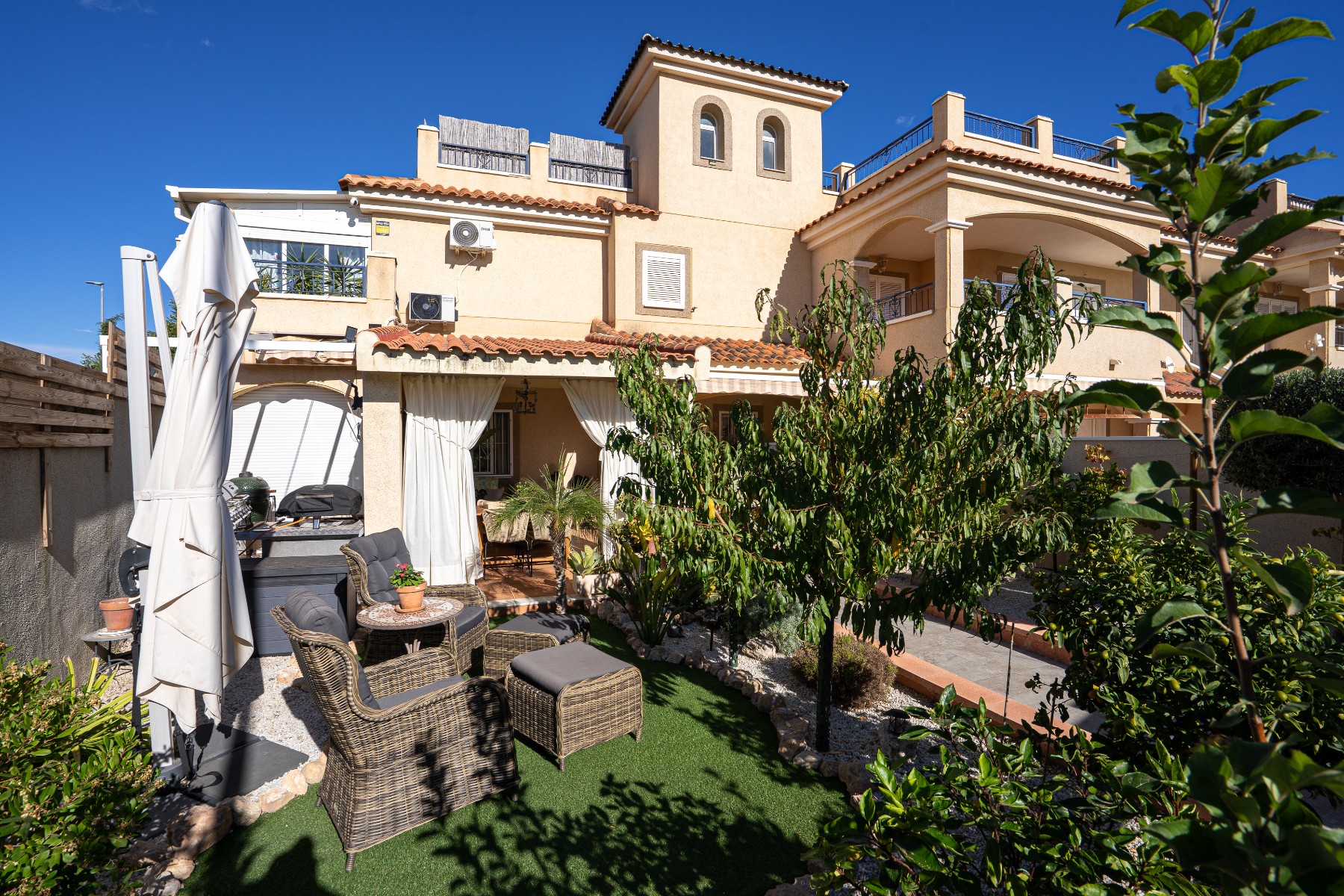 House in Dehesa de Campoamor - view 1