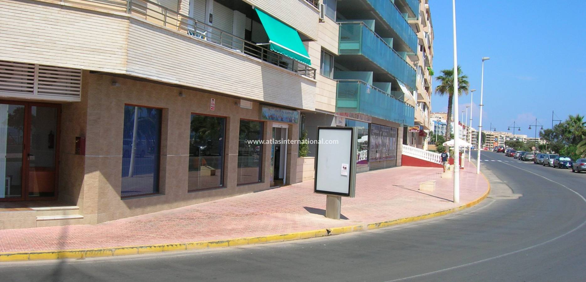 Odsprzedaż - Local comercial - Torrevieja