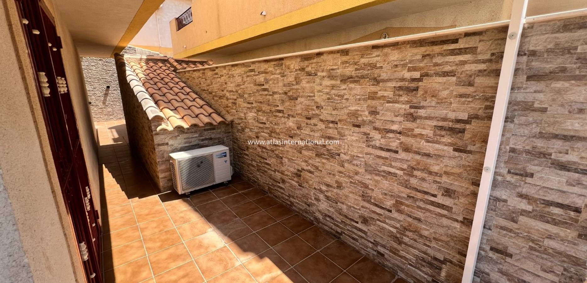 Resale - Semi detached villa - Orihuela costa - La Zenia