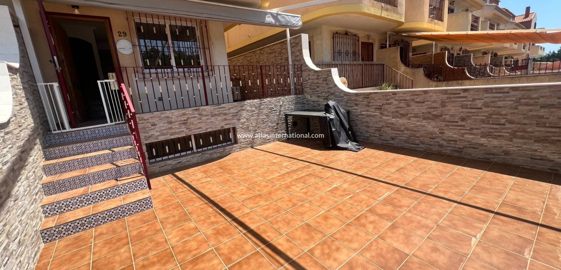 Resale - Semi detached villa - Orihuela costa - La Zenia