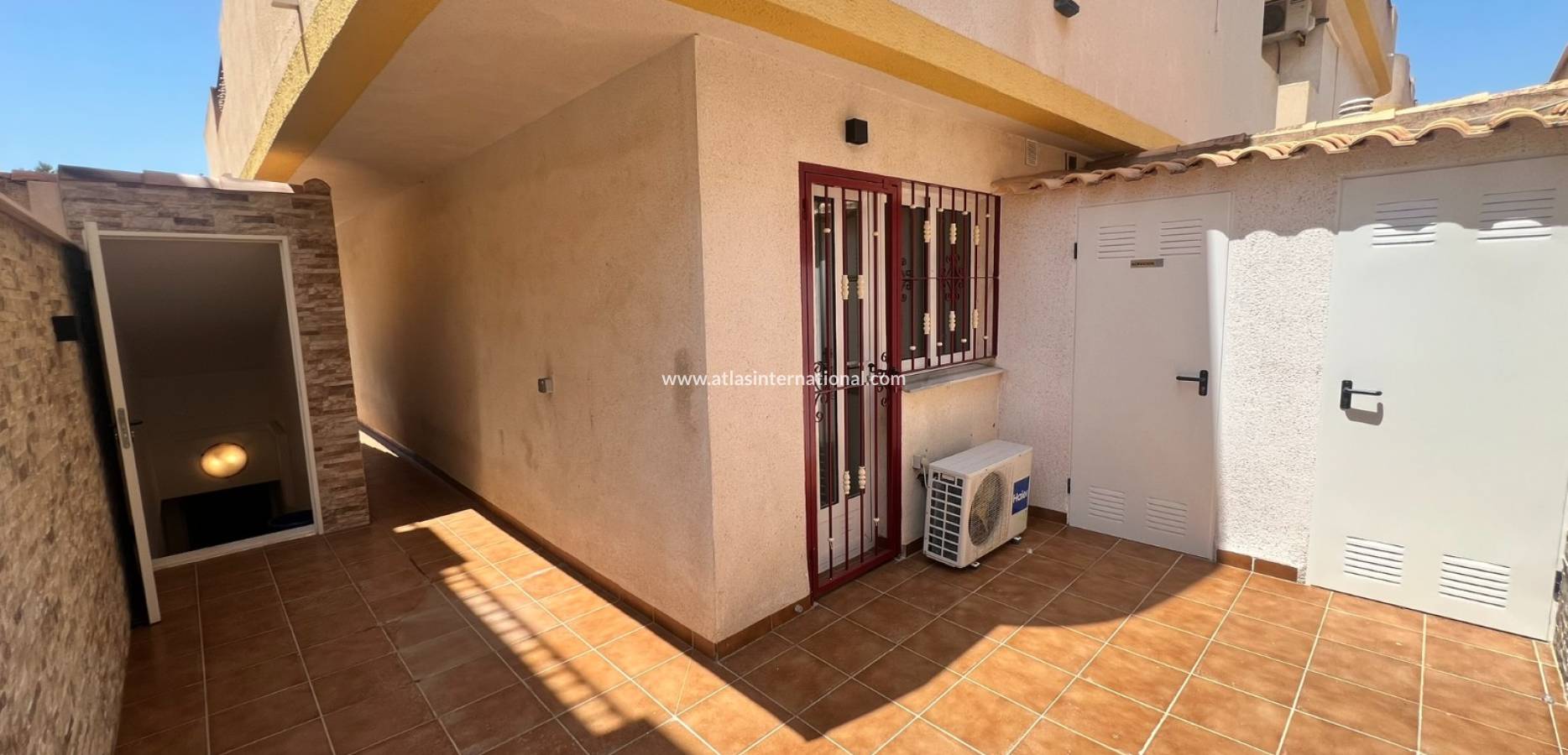 Resale - Semi detached villa - Orihuela costa - La Zenia