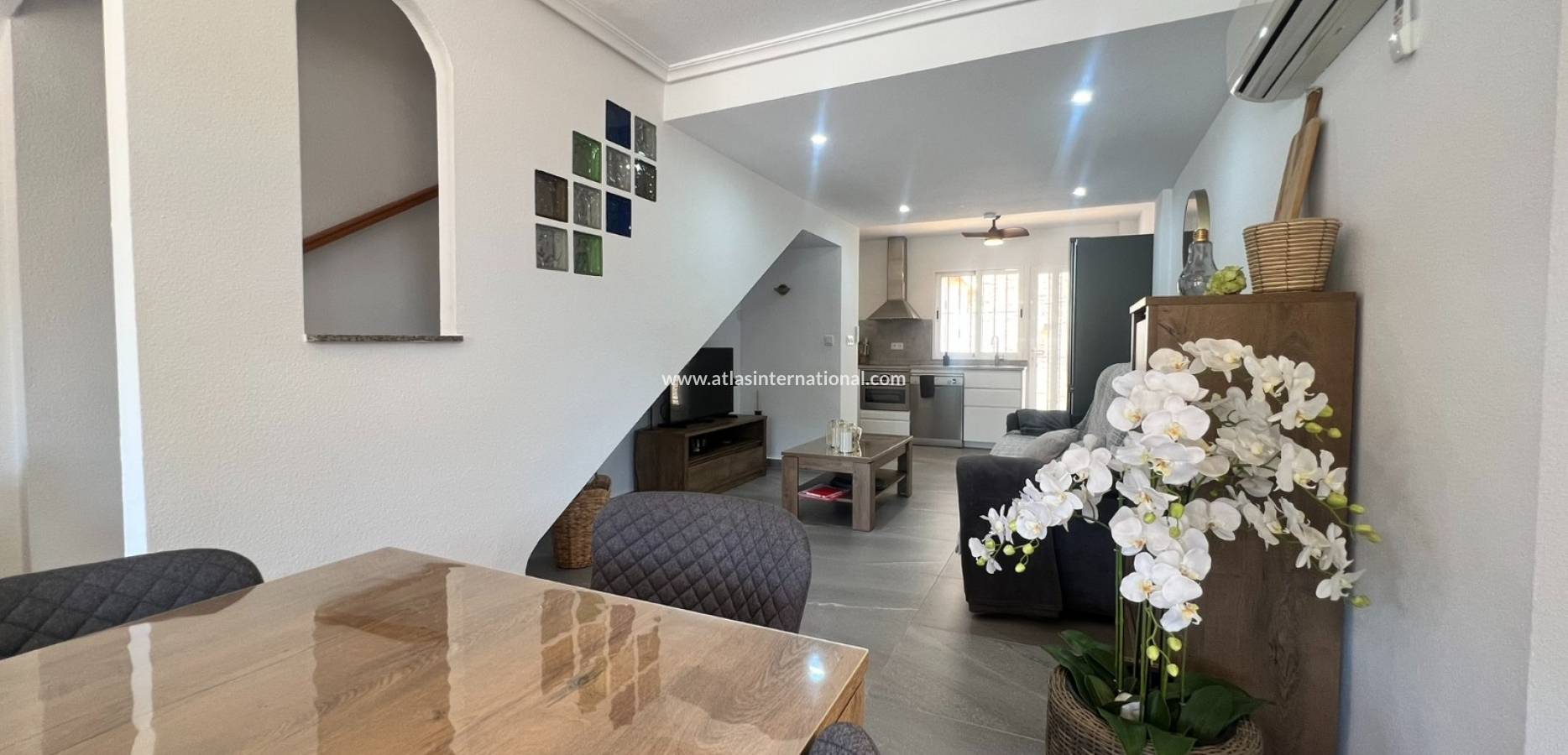 Resale - Semi detached villa - Orihuela costa - La Zenia