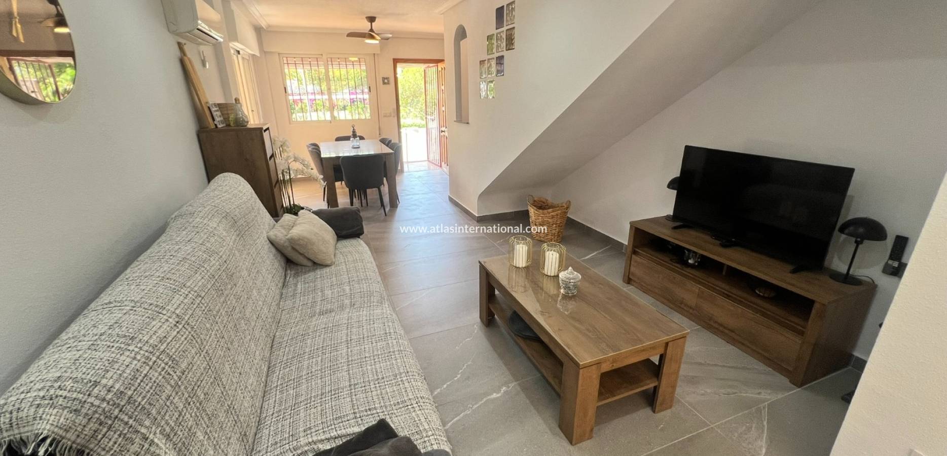 Resale - Semi detached villa - Orihuela costa - La Zenia