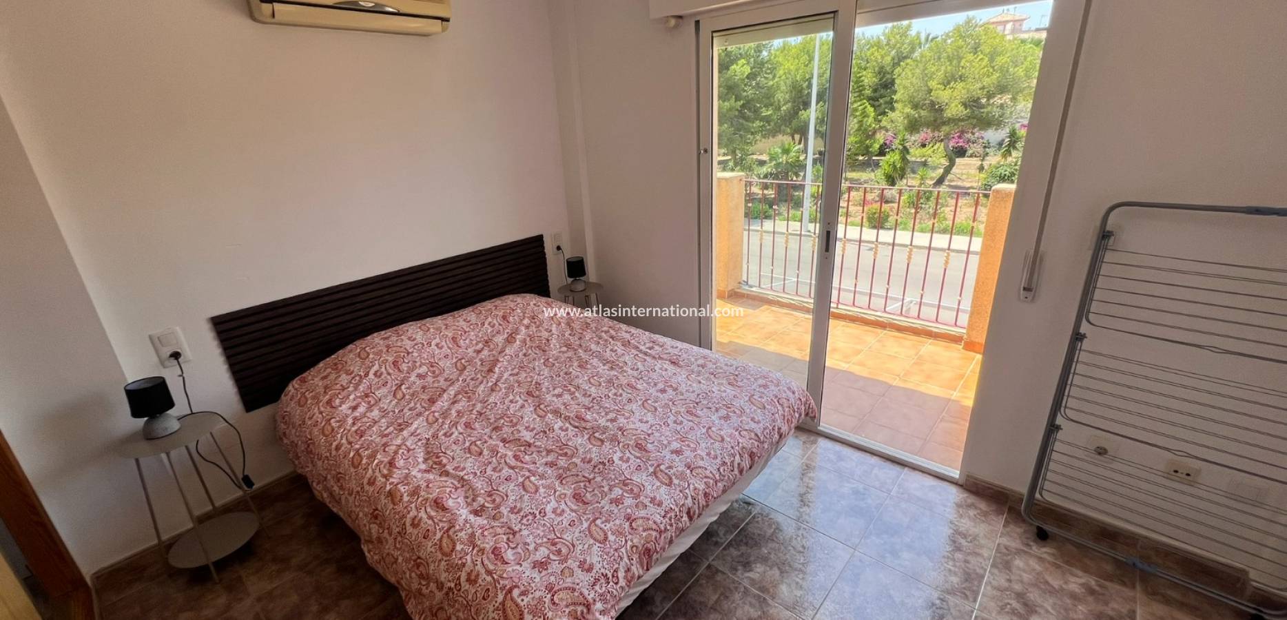 Resale - Semi detached villa - Orihuela costa - La Zenia