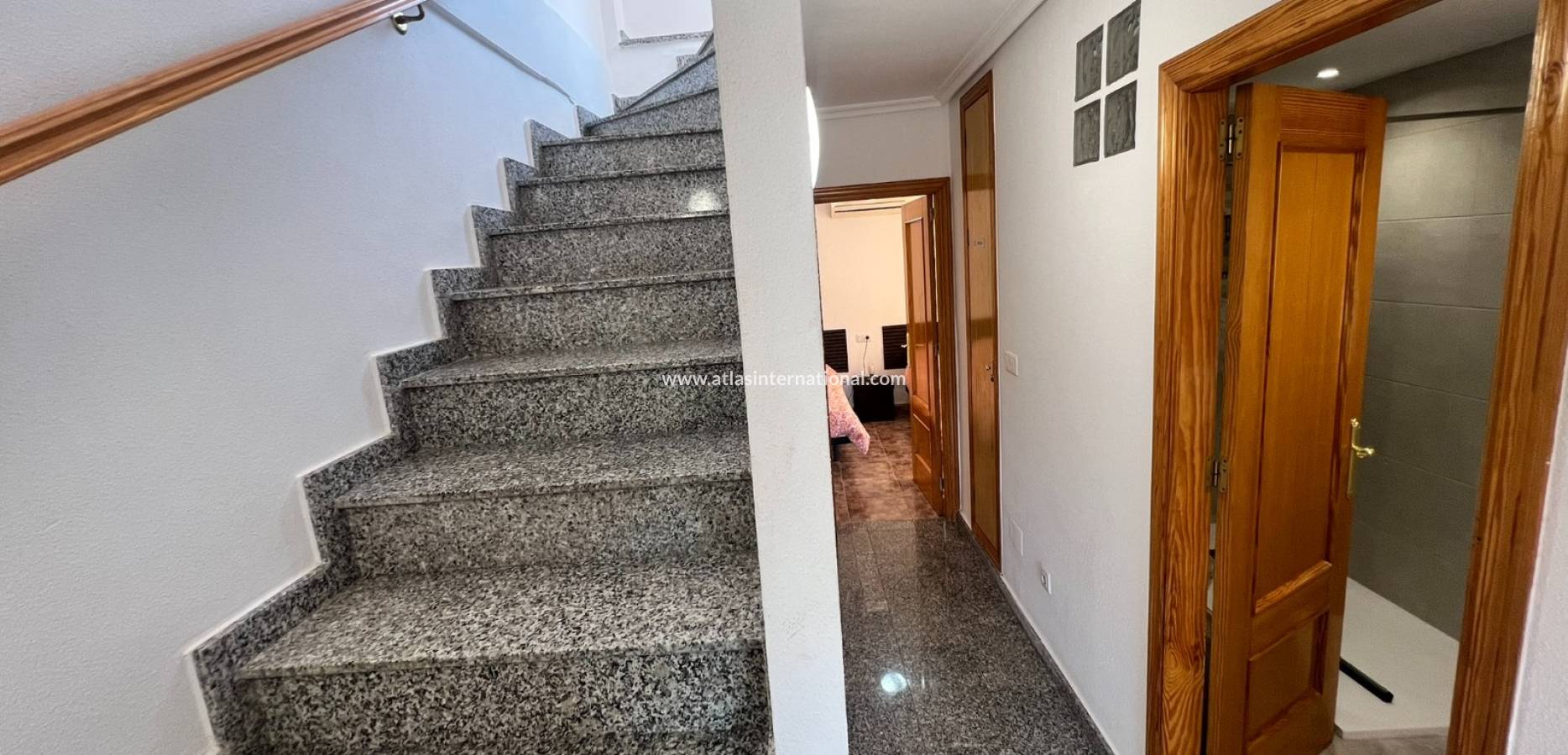 Resale - Semi detached villa - Orihuela costa - La Zenia