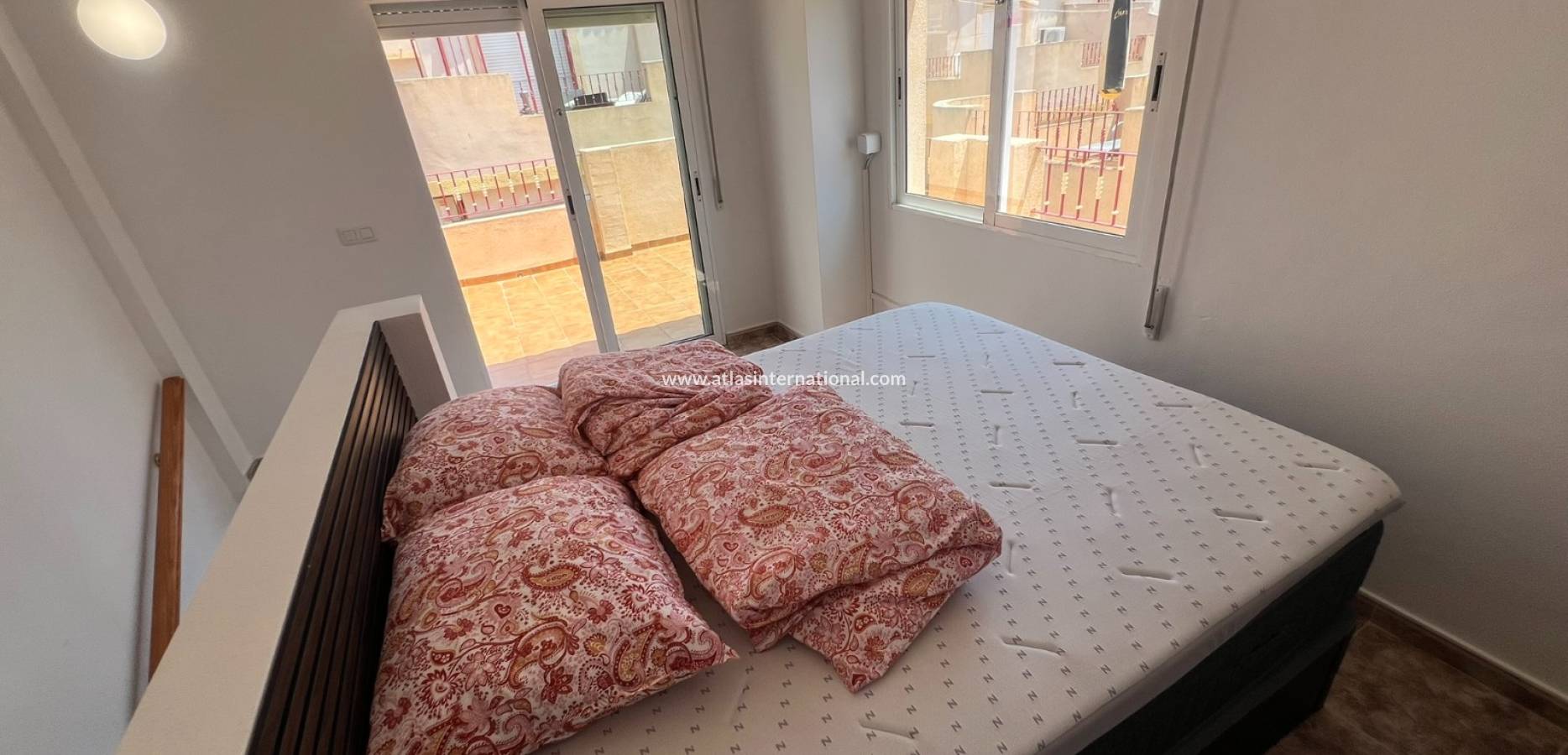 Resale - Semi detached villa - Orihuela costa - La Zenia