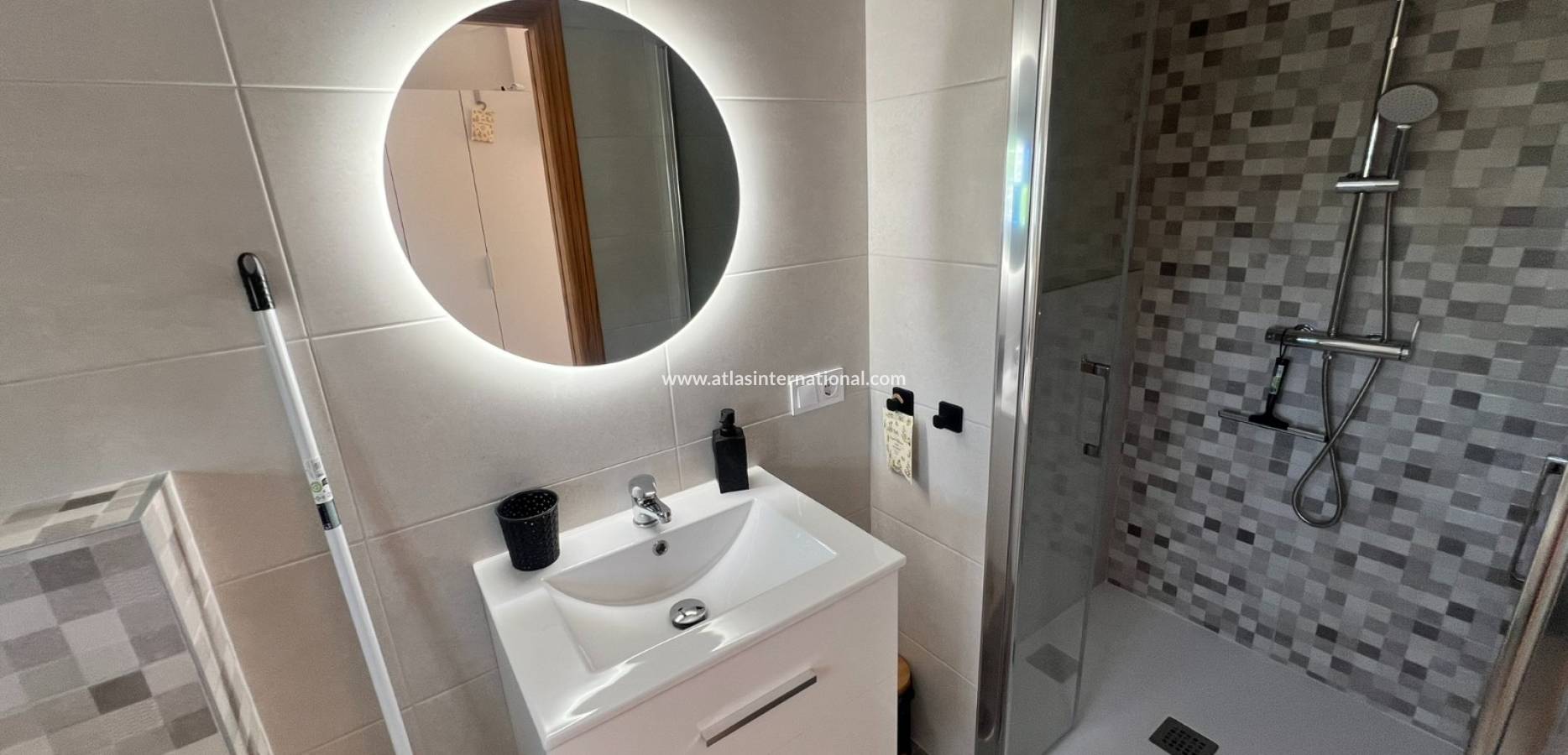 Resale - Semi detached villa - Orihuela costa - La Zenia