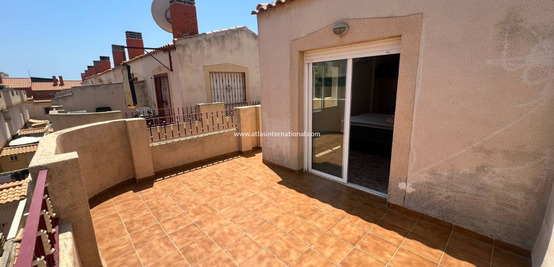 Resale - Semi detached villa - Orihuela costa - La Zenia