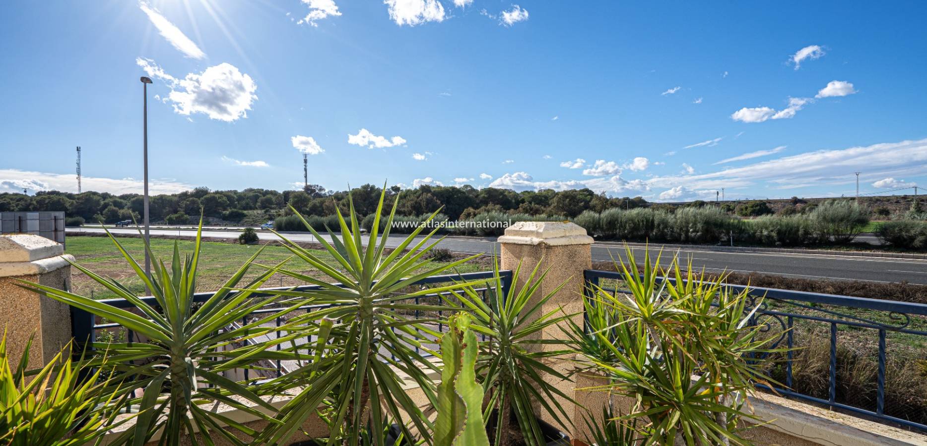 Herverkoop - Rijtjeshuis - Mil Palmeras