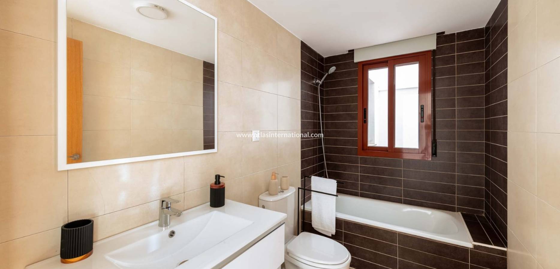 Nieuw - Appartement - Avileses