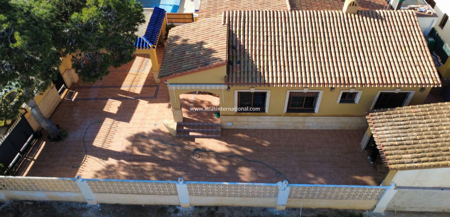 Resale - Semi-Detached Villa - Orihuela costa - Punta Prima