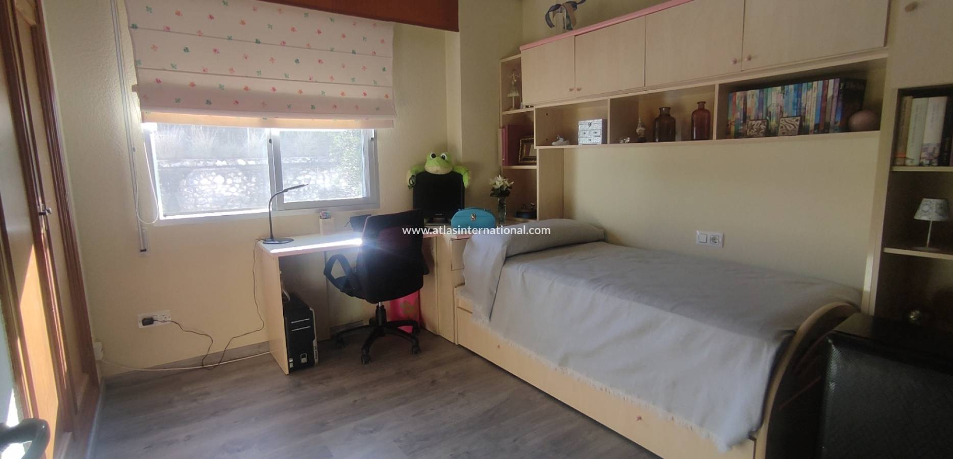 Resale - Lägenhet - Orba