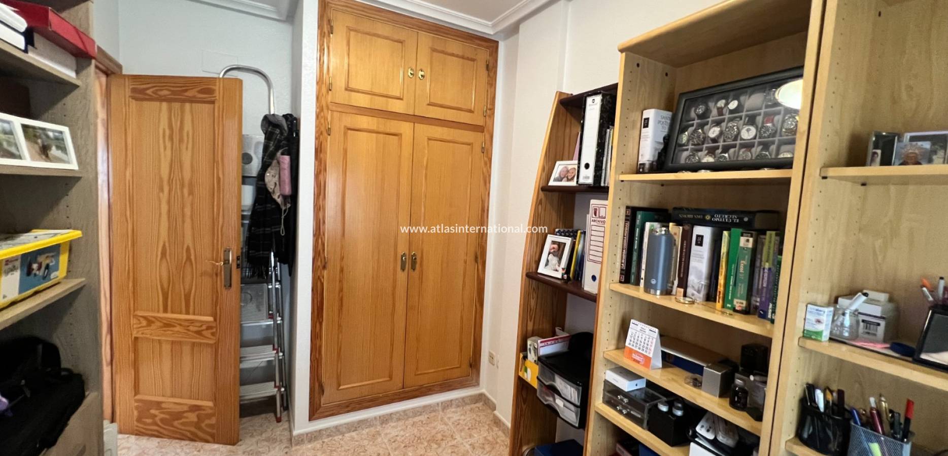 Resale - Stadshus - La Torre de la Horadada