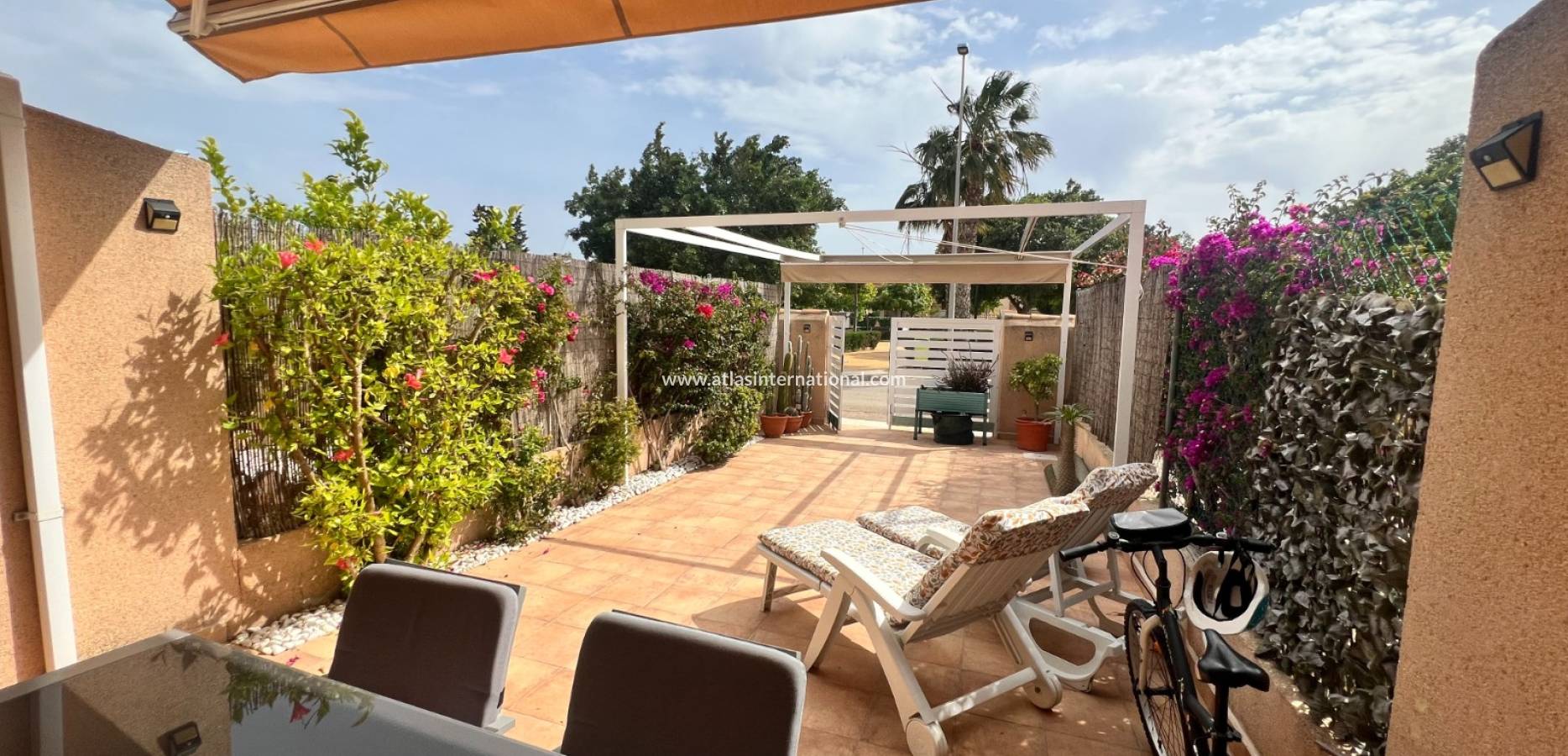 Resale - Stadshus - La Torre de la Horadada