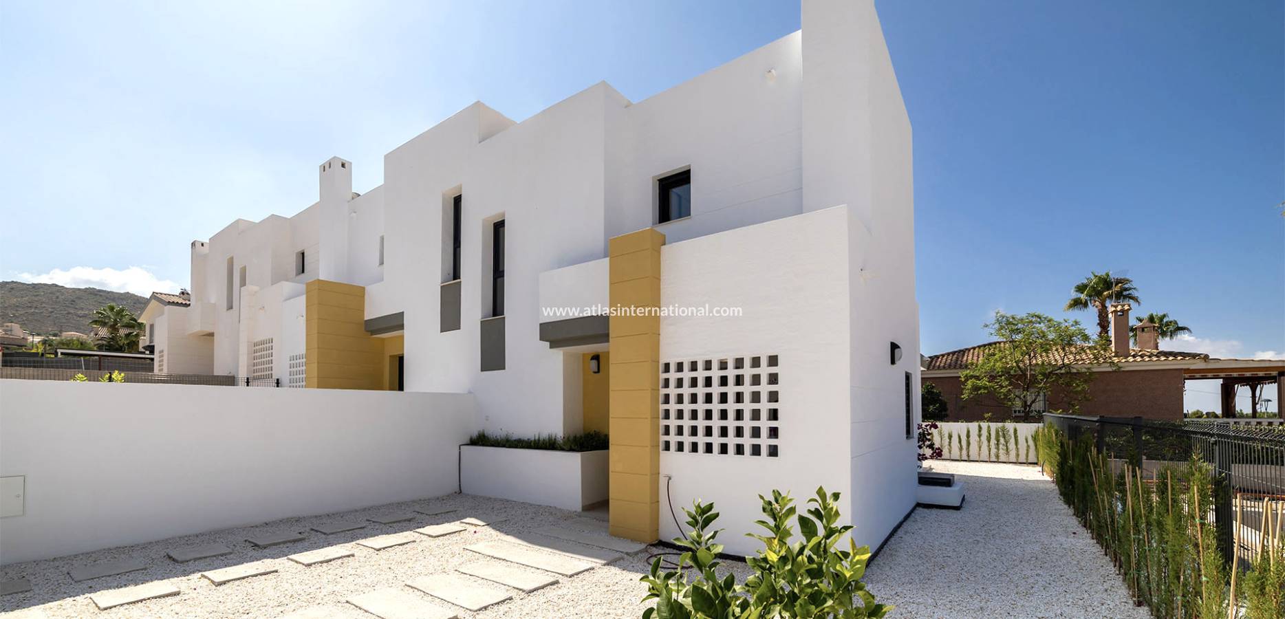  - Villa - Busot, zona Bonalba Golf (Alicante) - Spain