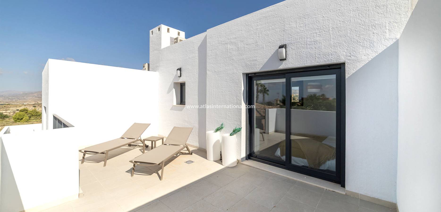  - Villa - Busot, zona Bonalba Golf (Alicante) - Spain