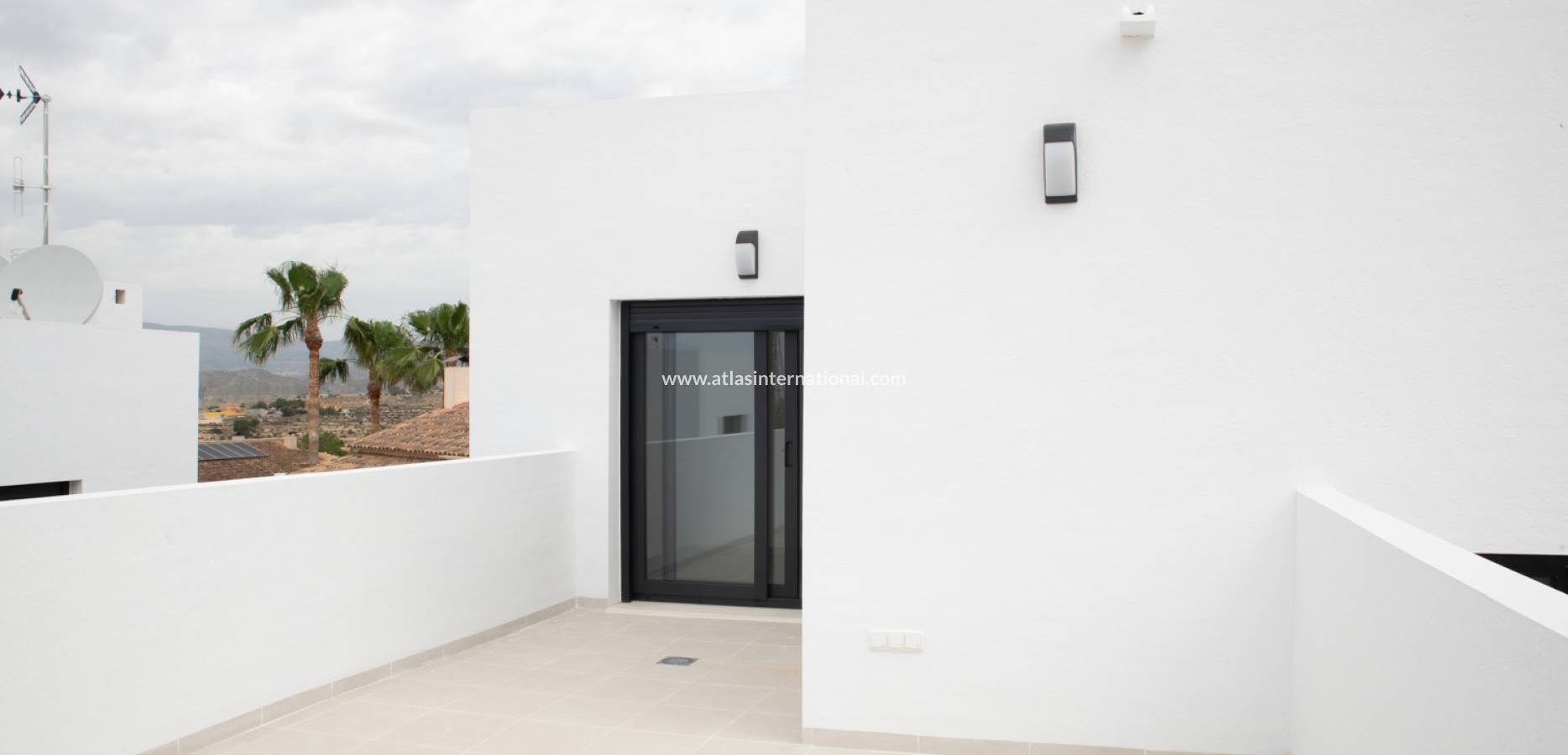  - Villa - Busot, zona Bonalba Golf (Alicante) - Spain