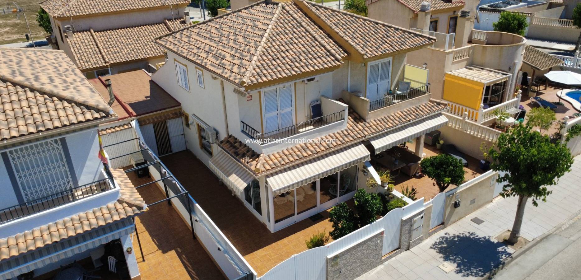 Venta - Semi-Detached Villa - La Torre de la Horadada