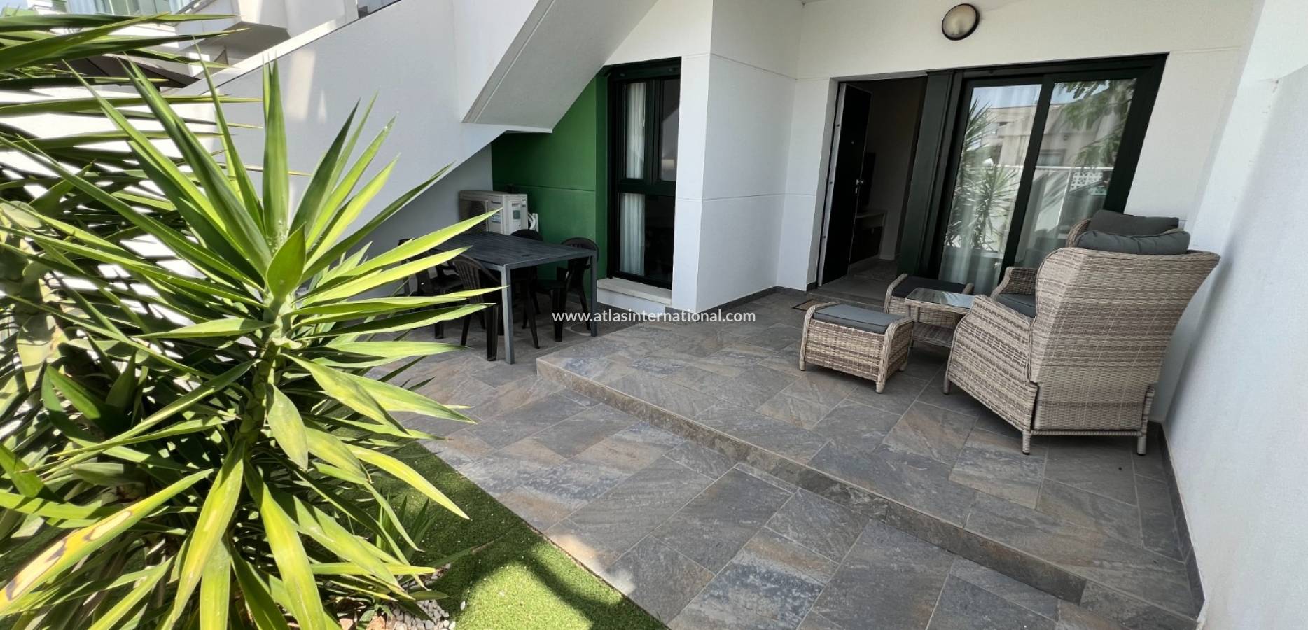 Resale - Duplex - Mil Palmeras