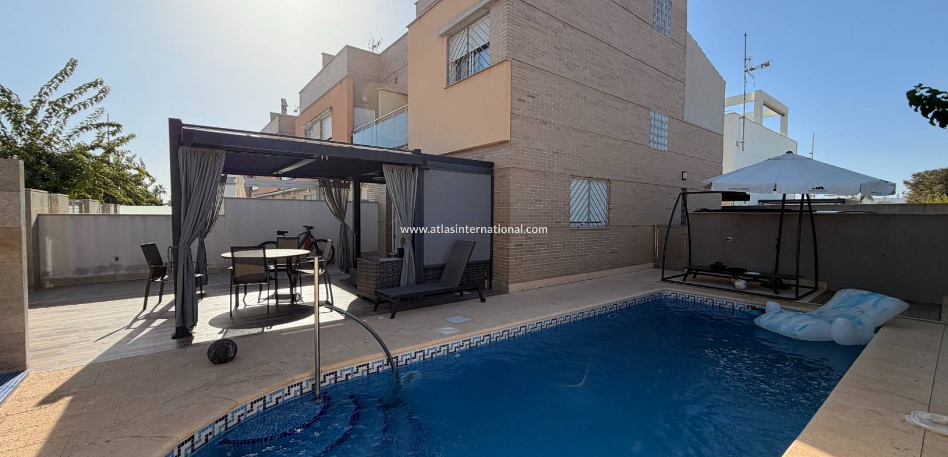 Resale - Semi-Detached Villa - La Torre de la Horadada