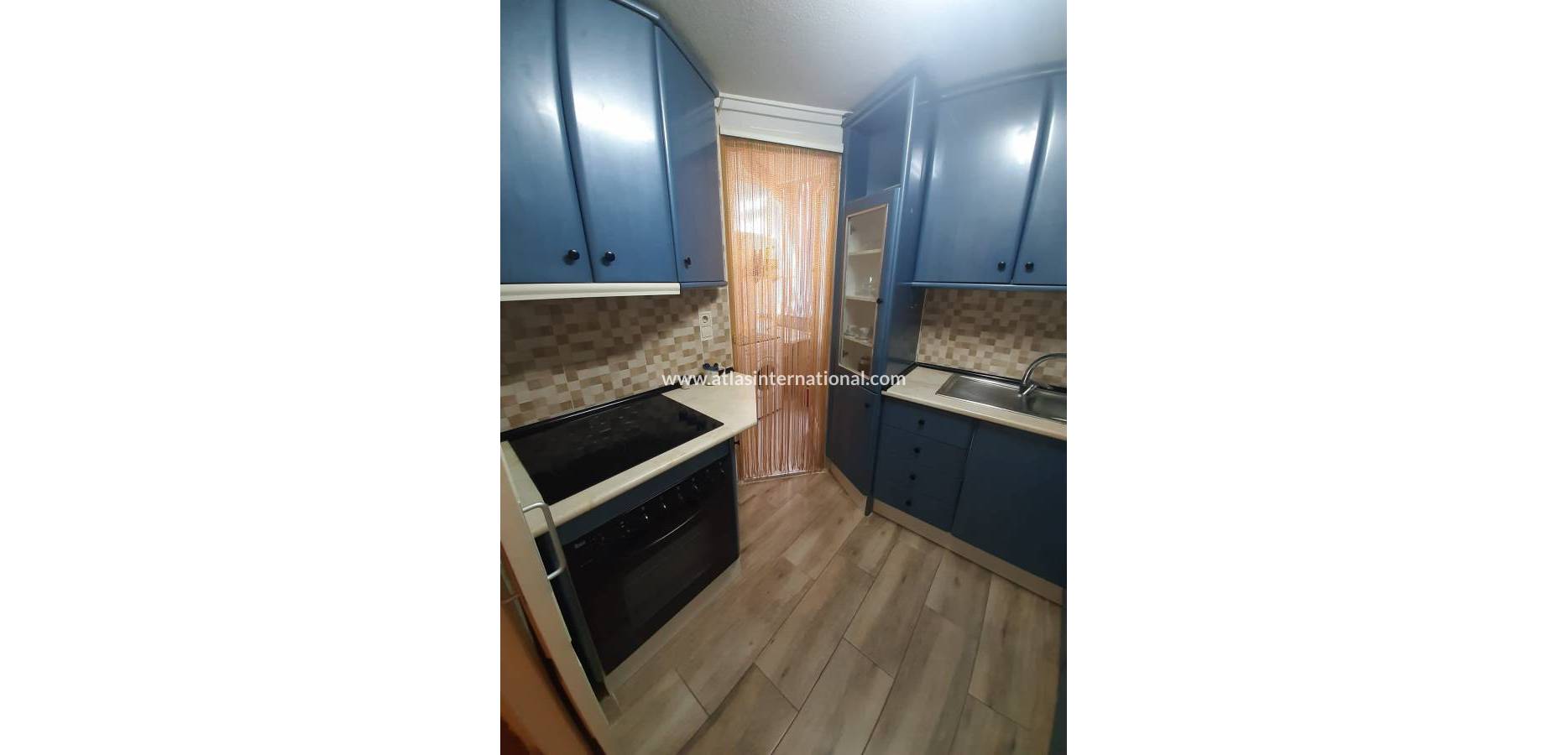 Resale - Apartamento - La Mata, Torrevieja