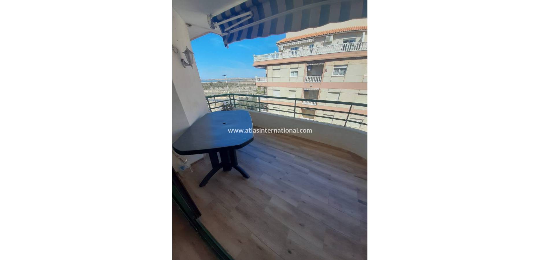 Resale - Apartamento - La Mata, Torrevieja