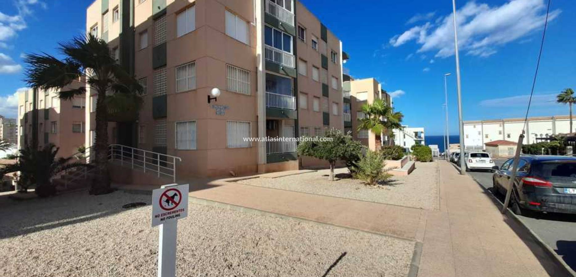 Resale - Apartamento - La Mata, Torrevieja