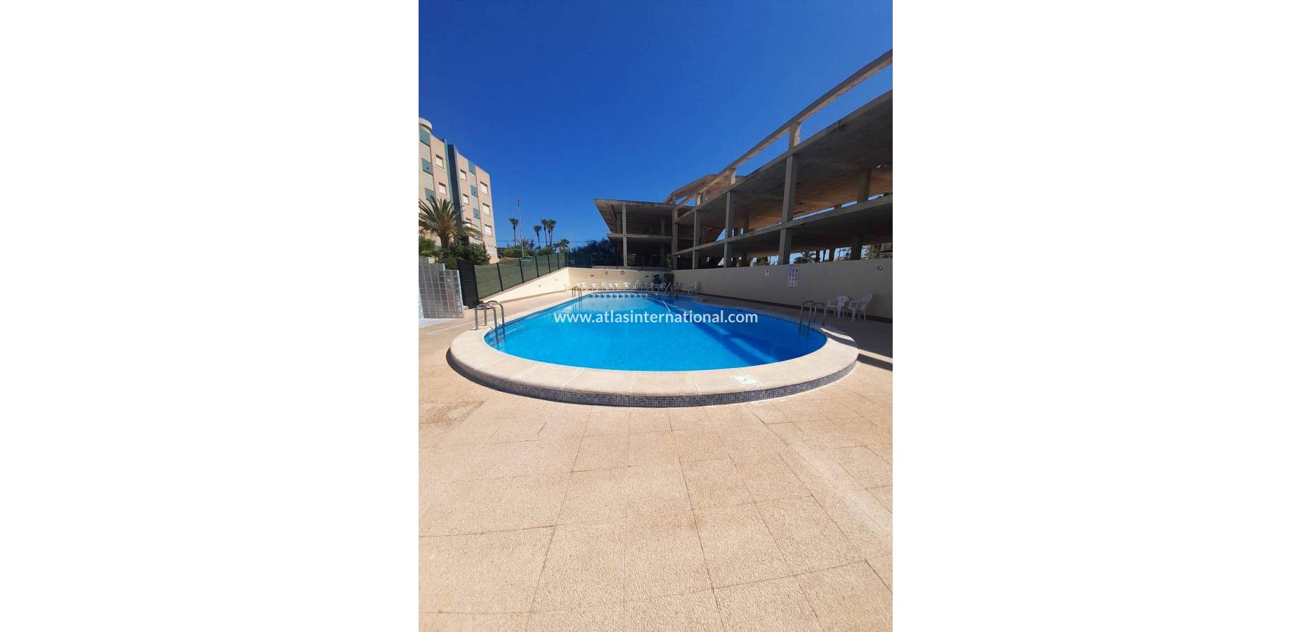 Resale - Apartamento - La Mata, Torrevieja