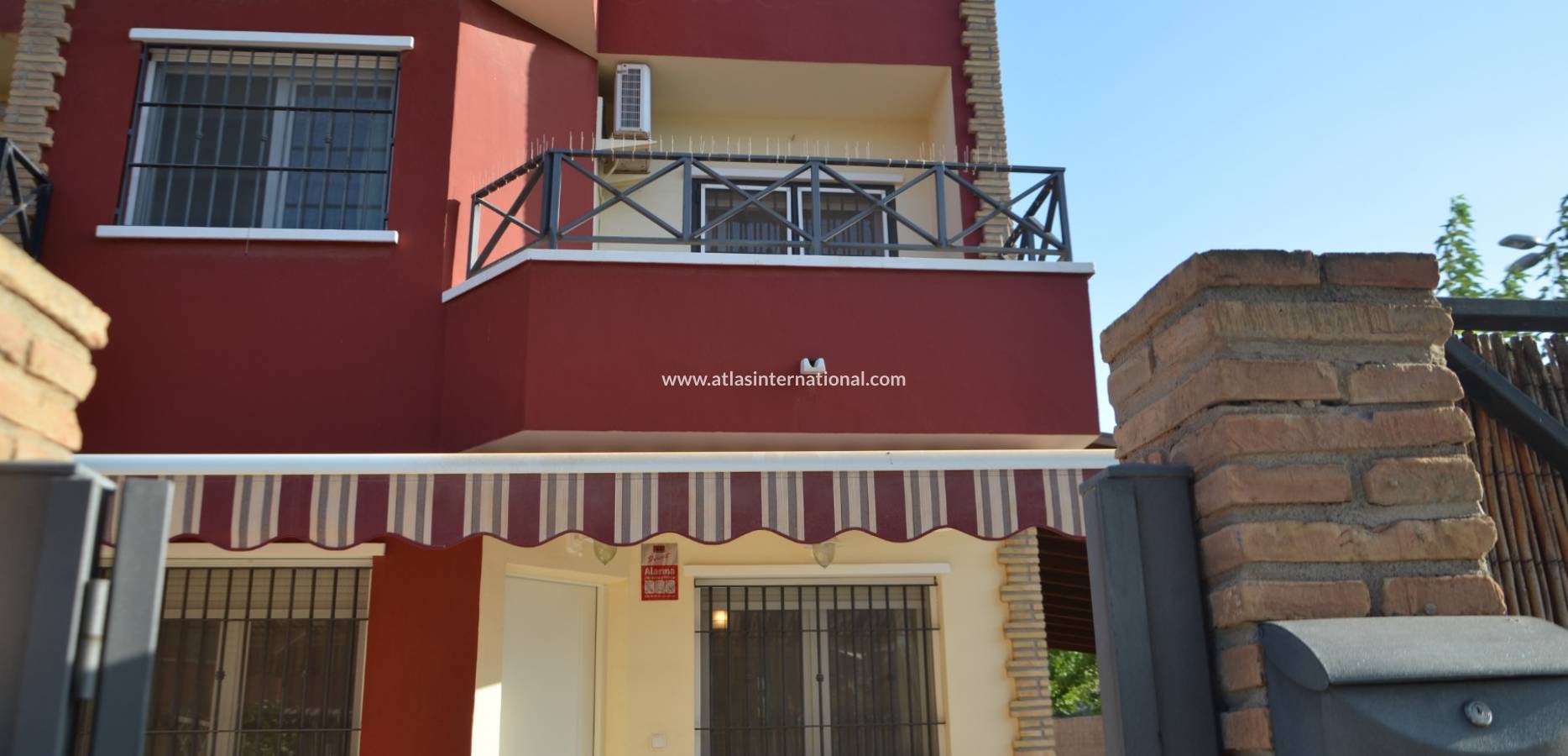 Resale - Semi-Detached Villa - La Torre de la Horadada