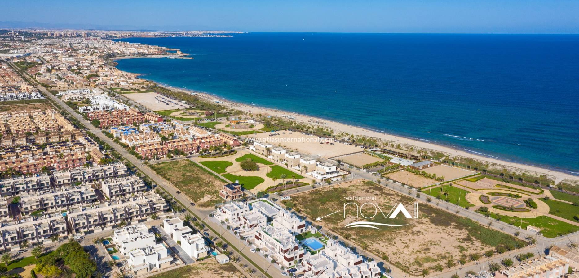 Nueva construcción  - Casa de pueblo - La Torre de la Horadada