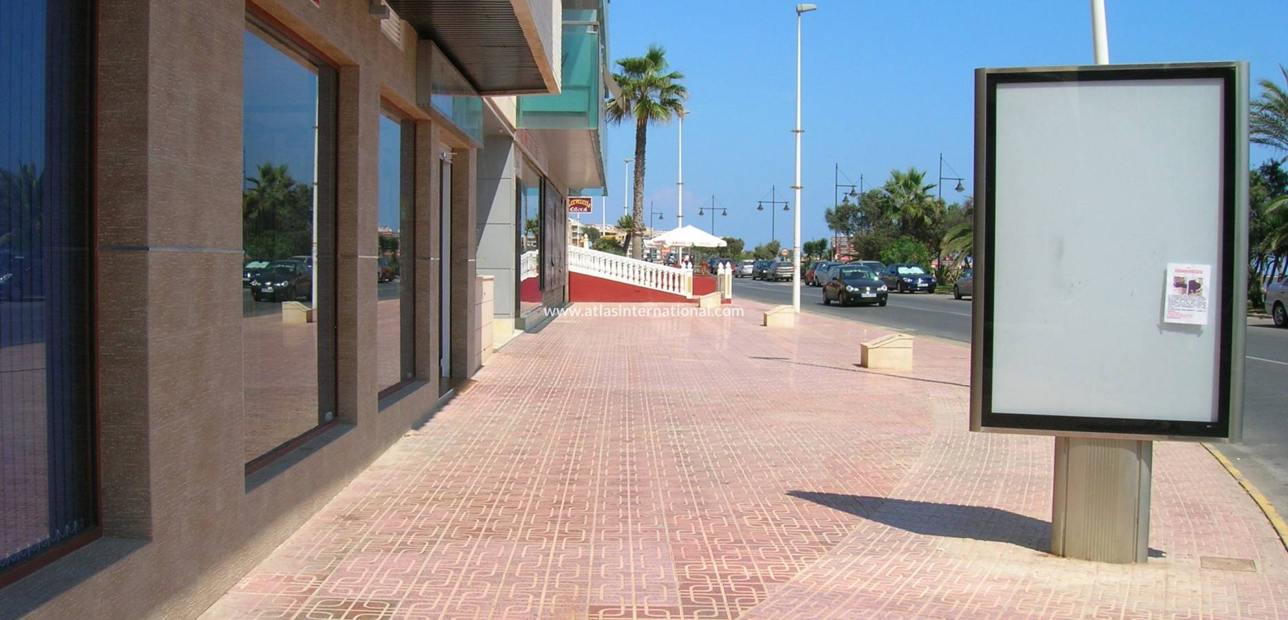 Herverkoop - Local comercial - Torrevieja