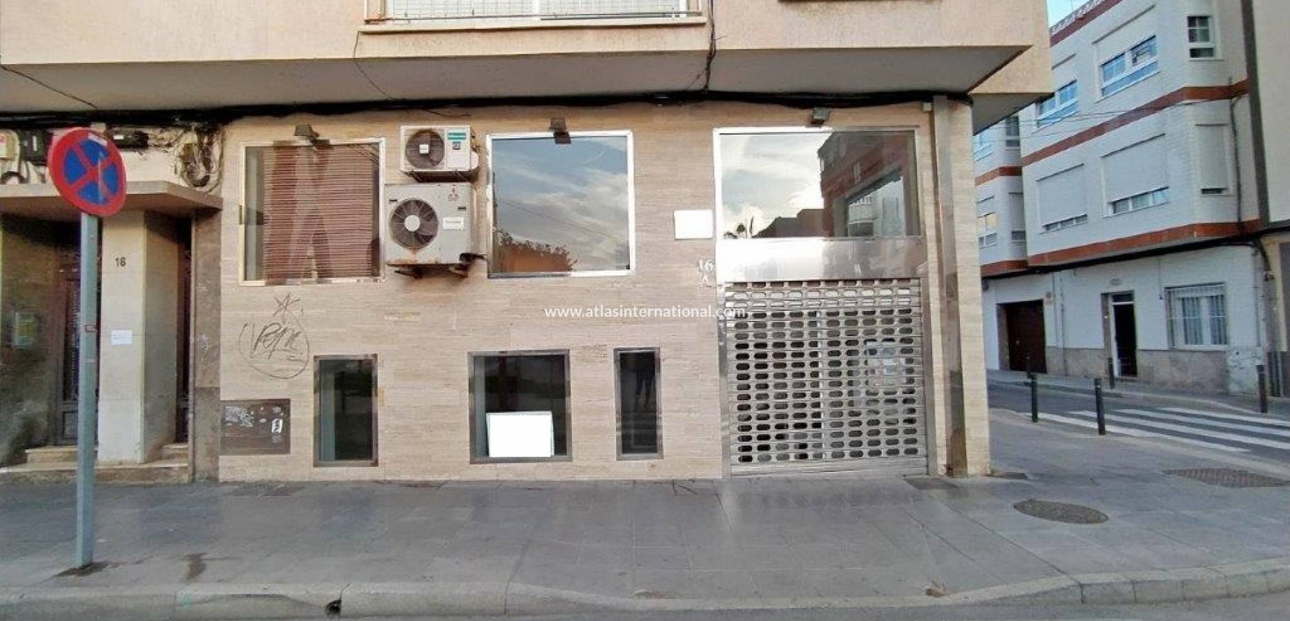 Resale - Local comercial - Torrevieja