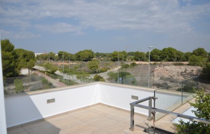 Villa · Resale - Pilar de la Horadada · Alicante · Spain