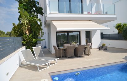 Villa · Resale - Pilar de la Horadada · Alicante · Spain