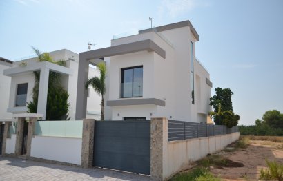 Villa · Resale - Pilar de la Horadada · Alicante · Spain