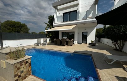Villa · Resale - Pilar de la Horadada · Alicante · Spain