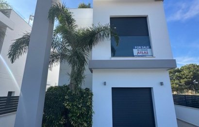Villa · Resale - Pilar de la Horadada · Alicante · Spain