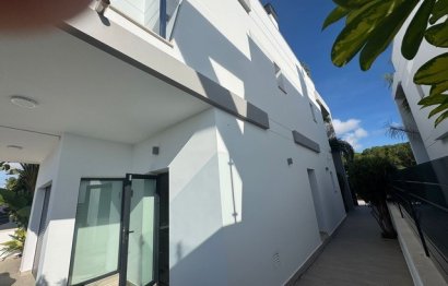 Villa · Resale - Pilar de la Horadada · Alicante · Spain