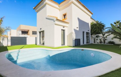Villa · Obra nueva - Orihuela Costa · Alicante · España