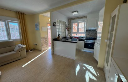 Villa · Revente - Mil Palmeras · Alicante · Espagne