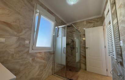 Villa · Revente - Mil Palmeras · Alicante · Espagne
