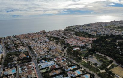 Villa · Revente - Mil Palmeras · Alicante · Espagne