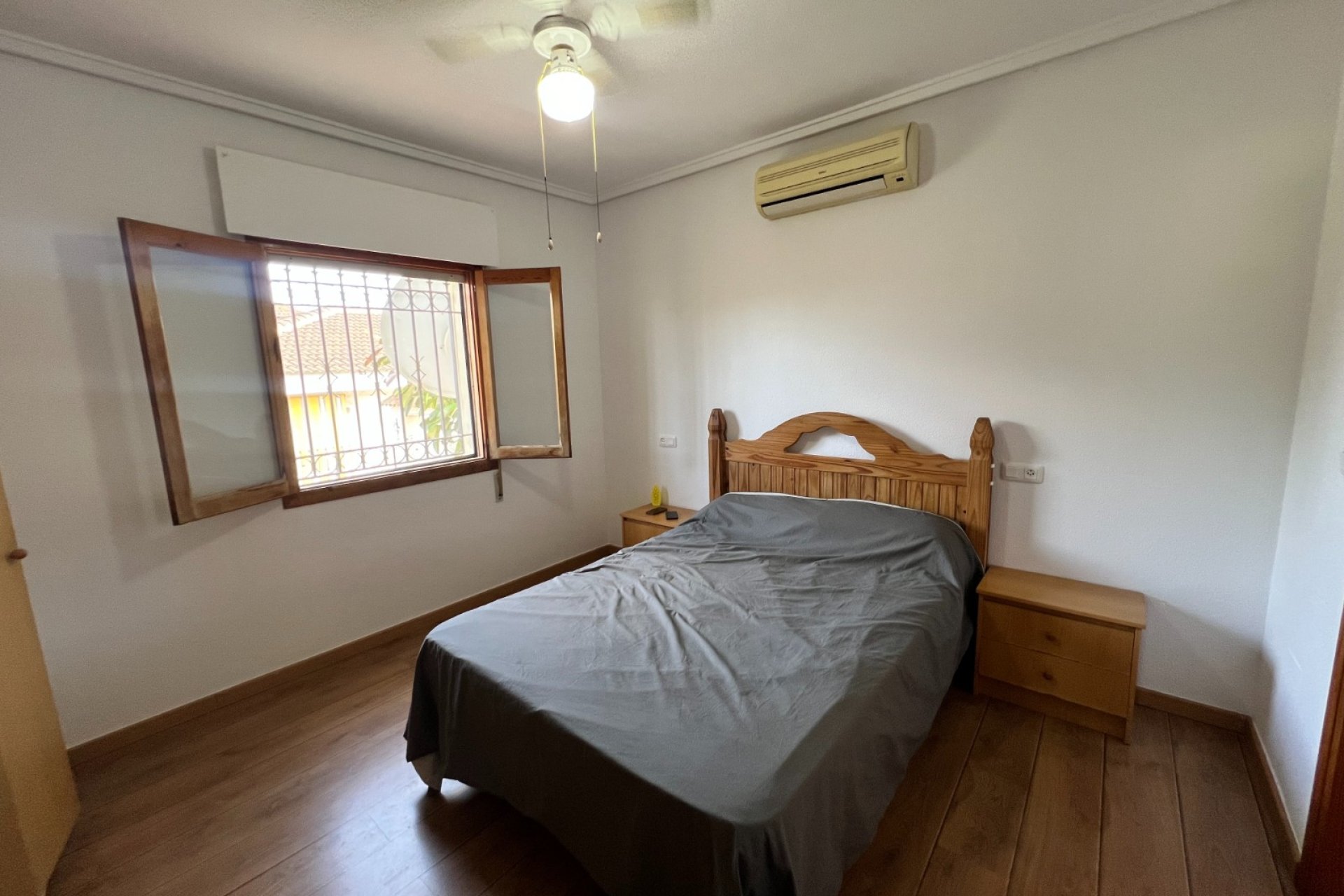 Resale - Villa - Pilar de la Horadada - Costa Blanca South