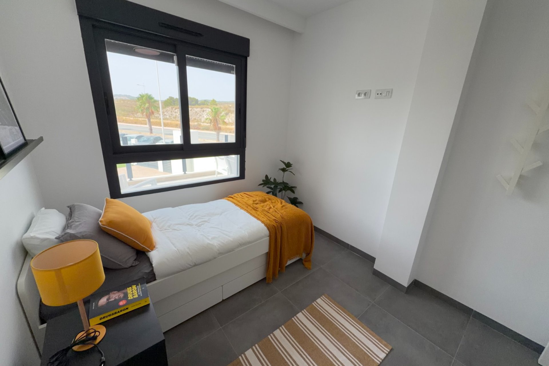 Resale - Duplex - San Miguel de Salinas