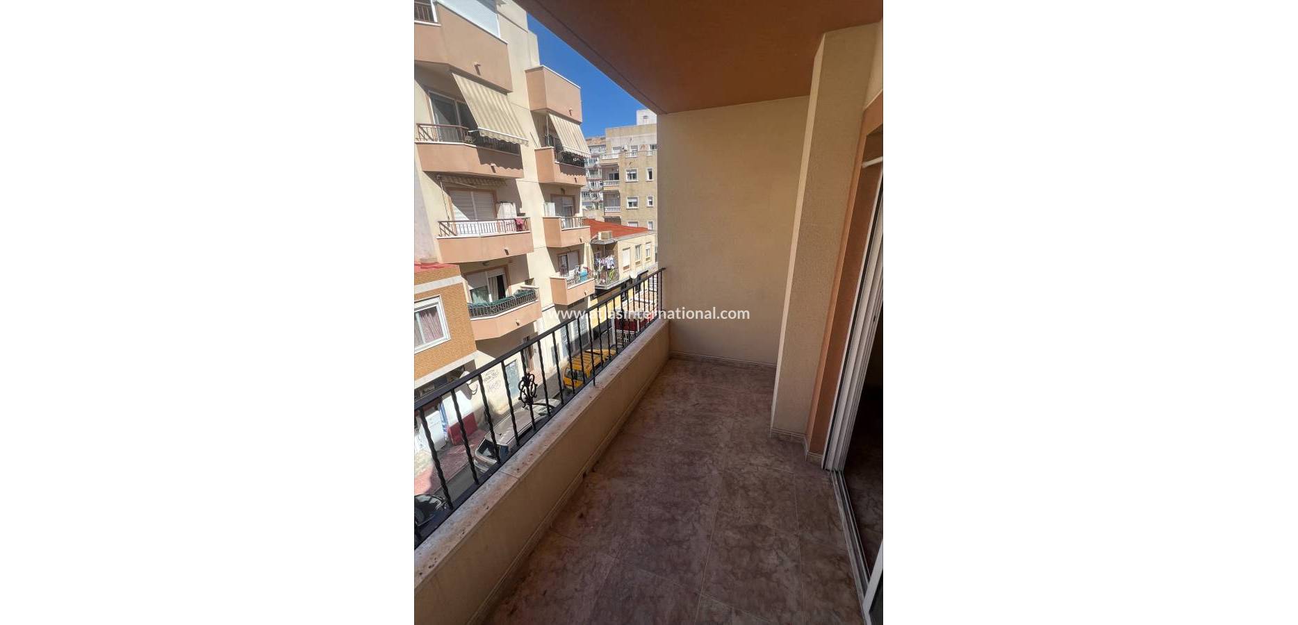 Resale - Apartamento - Torrevieja