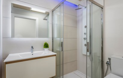 Бунгало · Новое здание - Torrevieja · Alicante · Испания
