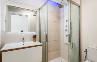 Бунгало · Новое здание - Torrevieja · Alicante · Испания