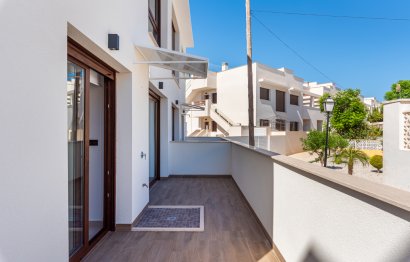 Бунгало · Новое здание - Torrevieja · Alicante · Испания